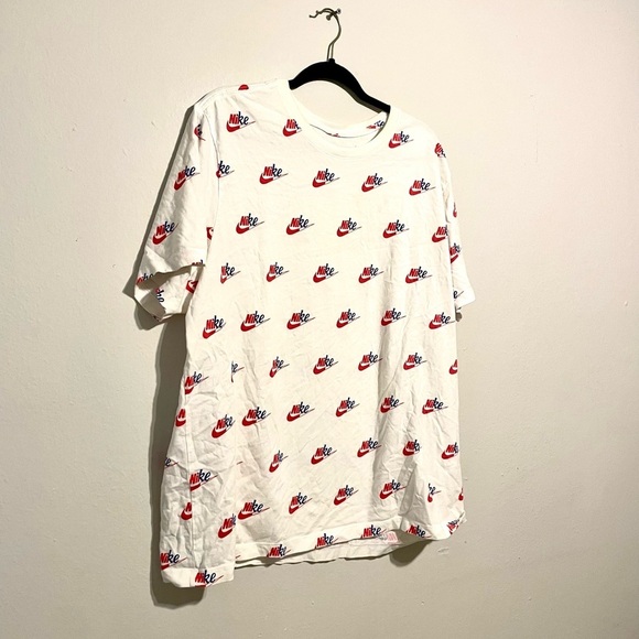 Nike Shirt Size XXL white all over print short sleeve pullover - Picture 3 of 8